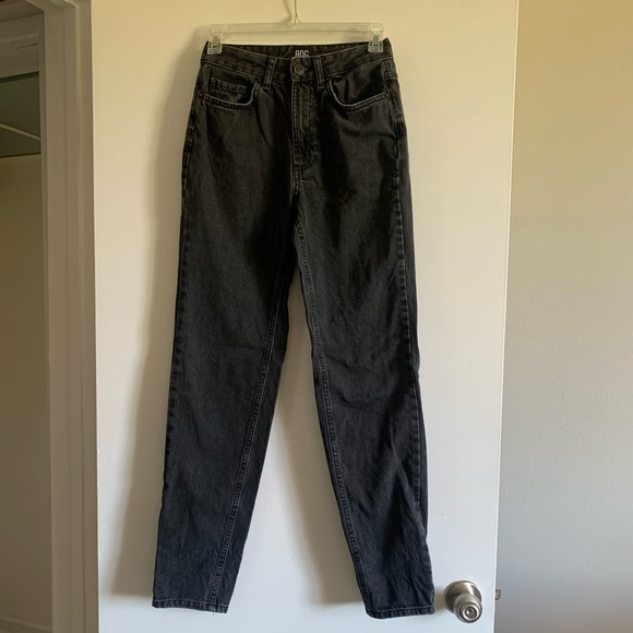 Urban Outfitters BDG Washed Black Mom High-Rise Straight Leg Boho Jeans Size 24 - Picture 2 of 7